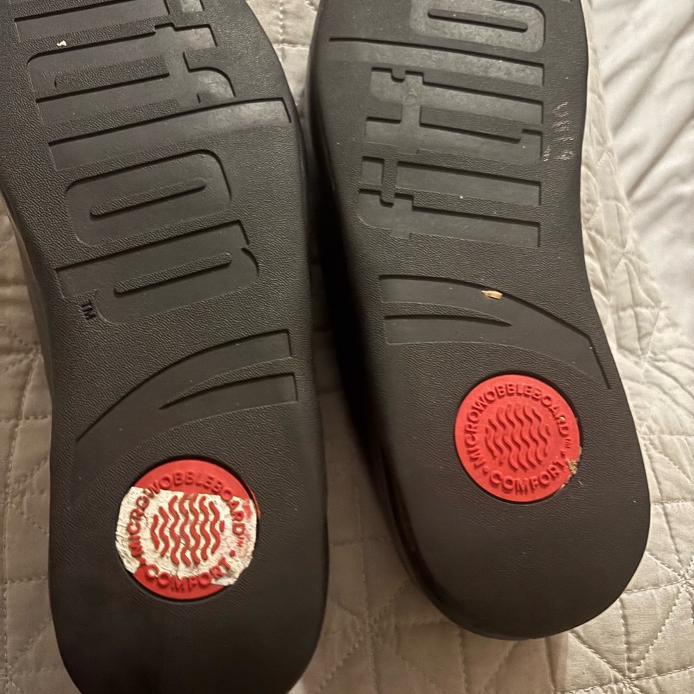 FitFlop Black Leather Mules - Picture 4 of 4